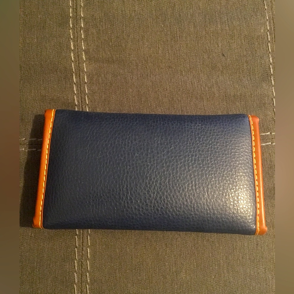 Dooney and Bourke Purse π and Wallet Not Authentic - Picture 7 of 9